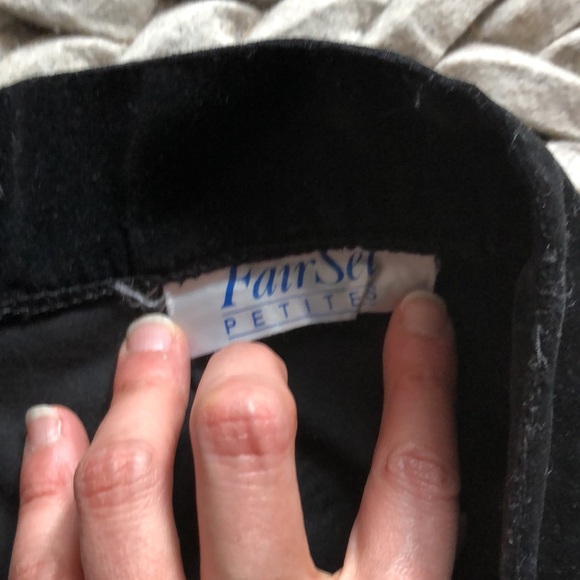 Vintage velvet skirt - Picture 2 of 4